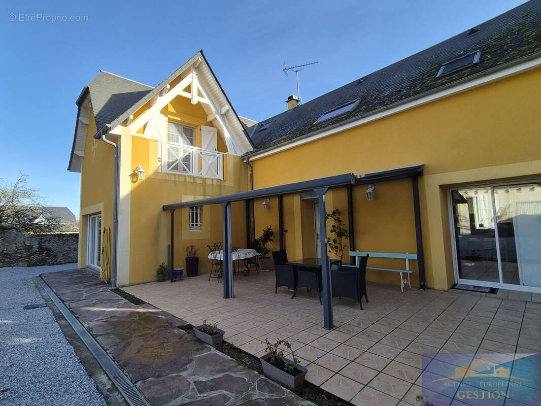 Maison à ADE