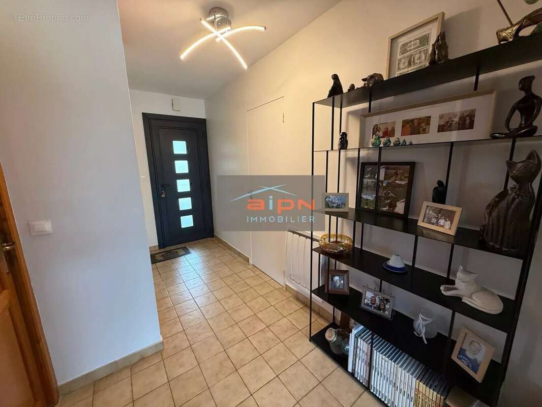 Maison à SAINT-ETIENNE-DU-ROUVRAY