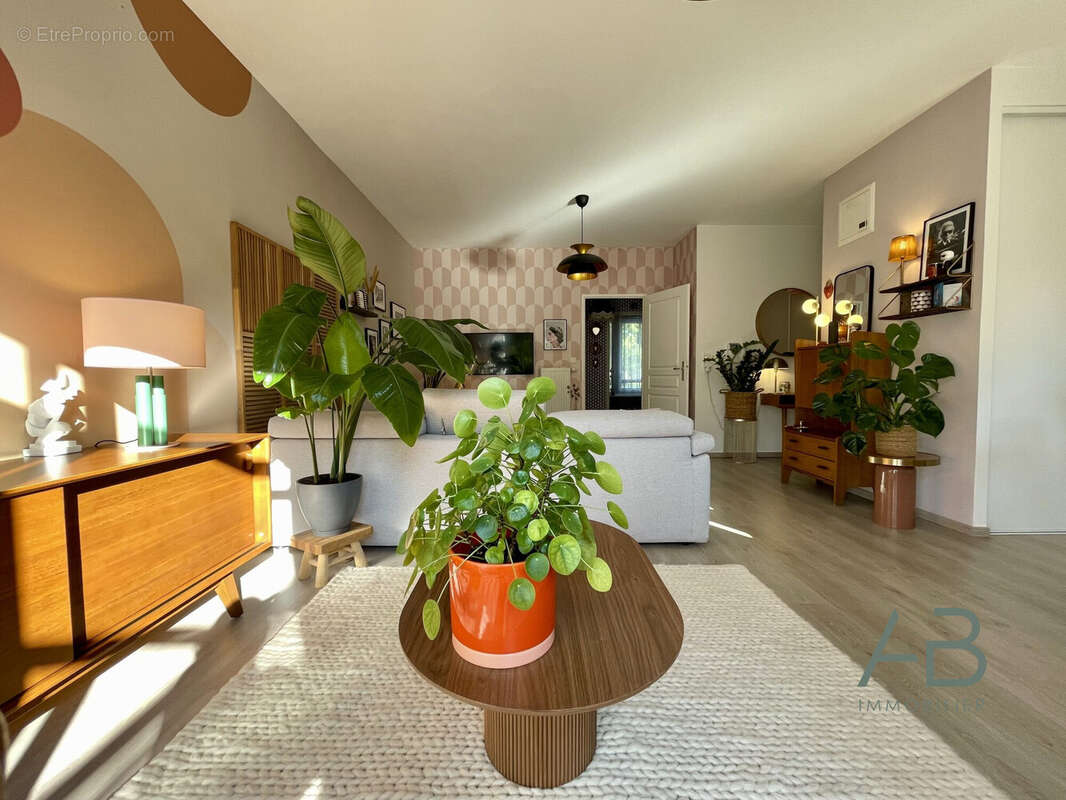 Appartement à MONS-EN-BAROEUL