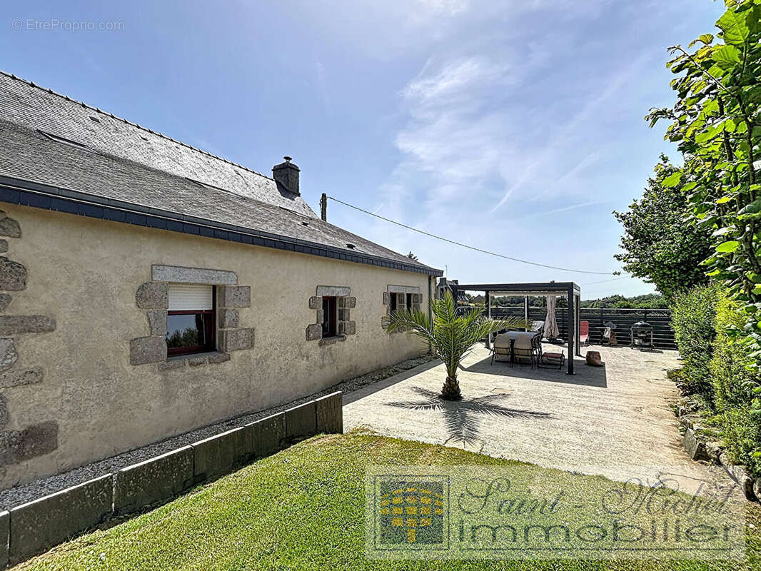 Locunolé, maison en pierres avec de très beaux volumes - photo 3