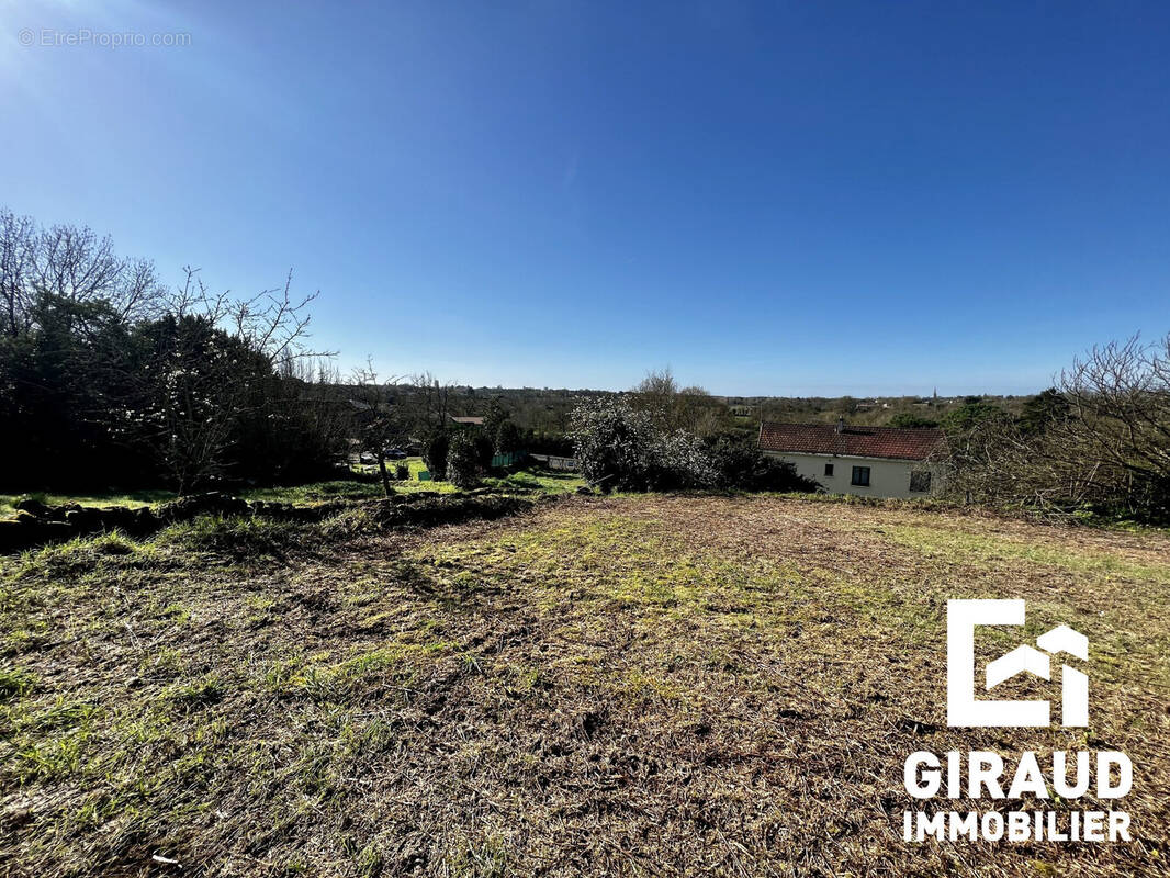 Terrain à L&#039;ORBRIE