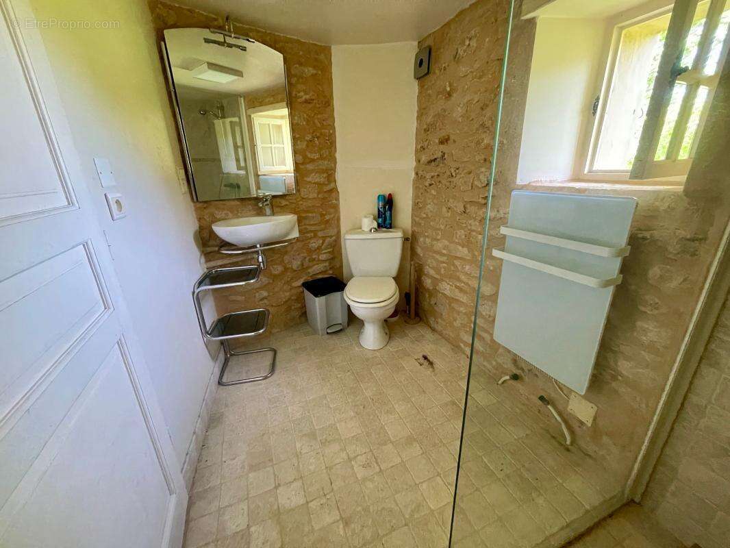 Maison à SAINTE-NATHALENE