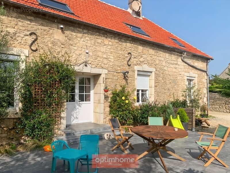 Maison à MORIENVAL