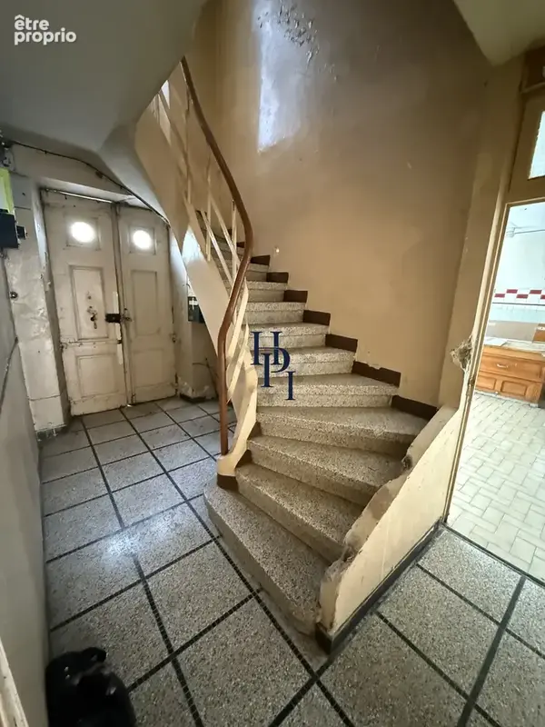 Vente appartements avec local commercial et garage Tournemire - photo 8