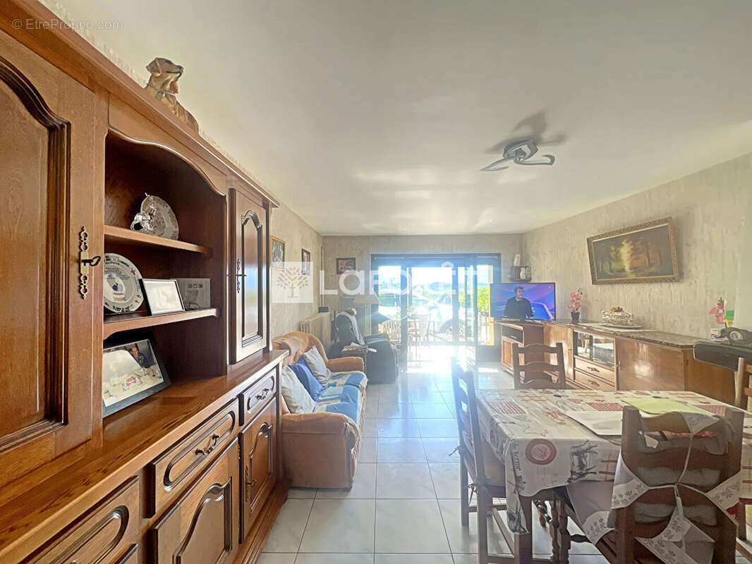 Maison à MARIGNA-SUR-VALOUSE