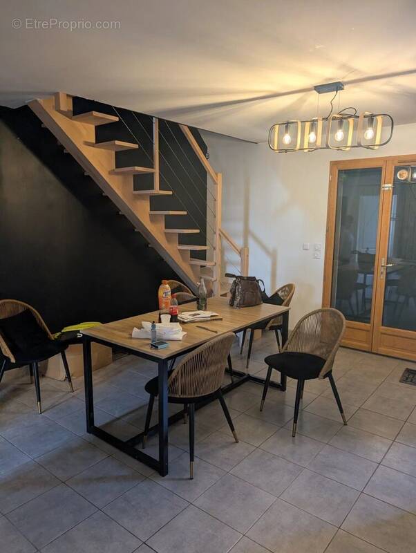 Maison à LE PONT-CHRETIEN-CHABENET