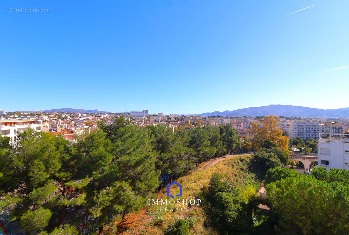 Appartement à MARSEILLE-4E