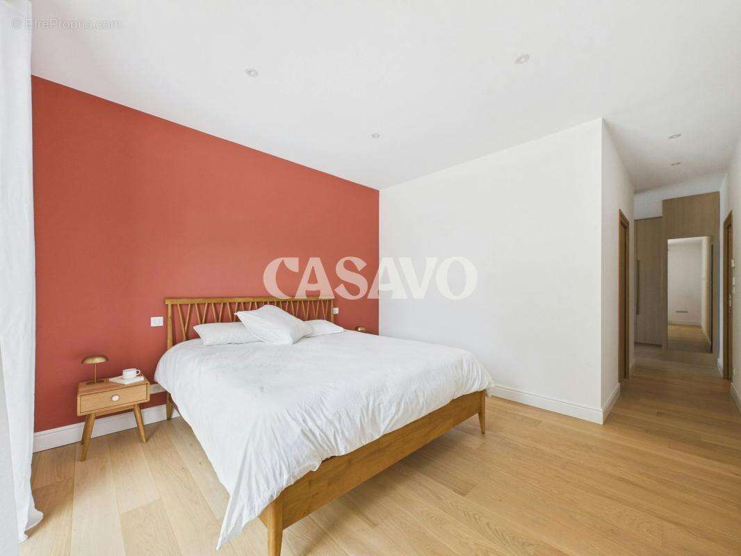 Vente Maison 5 pièces de 152m² - 33850 Léognan - photo 17