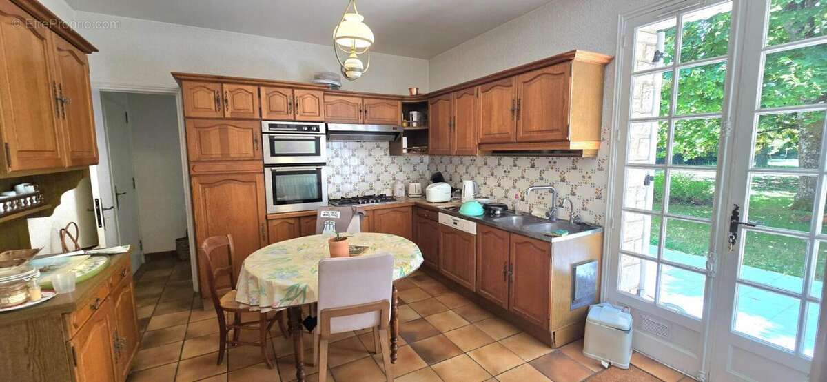 Maison à COULOUNIEIX-CHAMIERS