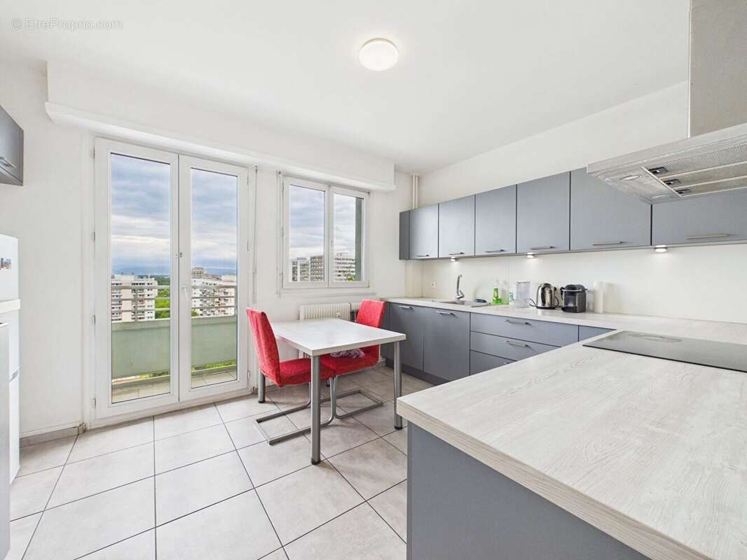 5p 121m2 avec 2 balcons Vue Panoramique - photo 9
