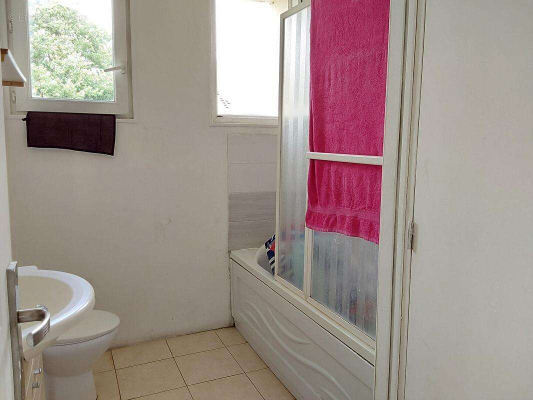 Maison à CORLAY