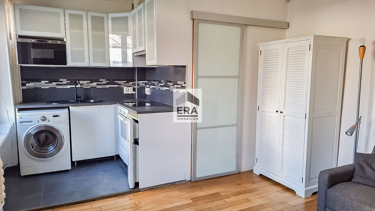 Appartement à PARIS-14E