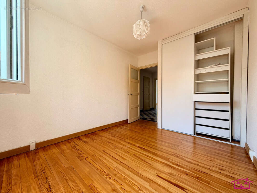 Appartement 55 m² à Grenoble  - photo 2