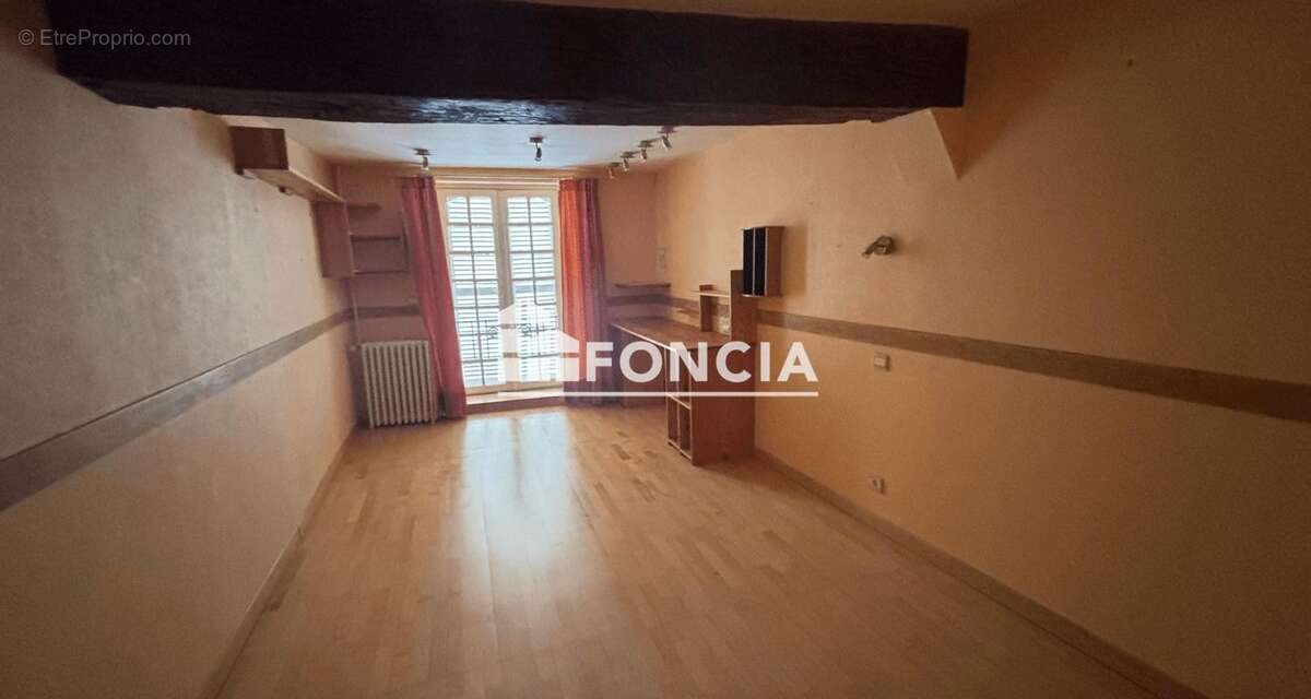 Maison à SAINTE-MAURE-DE-TOURAINE