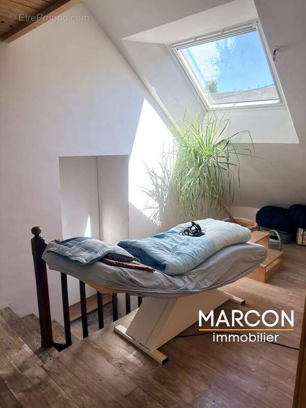 Maison à CHATELUS-MALVALEIX