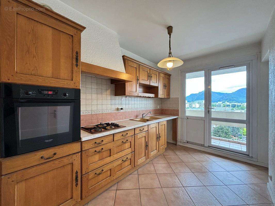 Appartement à ECHIROLLES