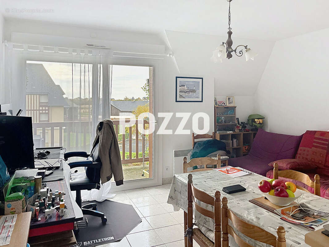 Appartement à BLONVILLE-SUR-MER