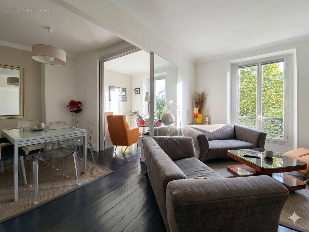 Appartement à PARIS-18E