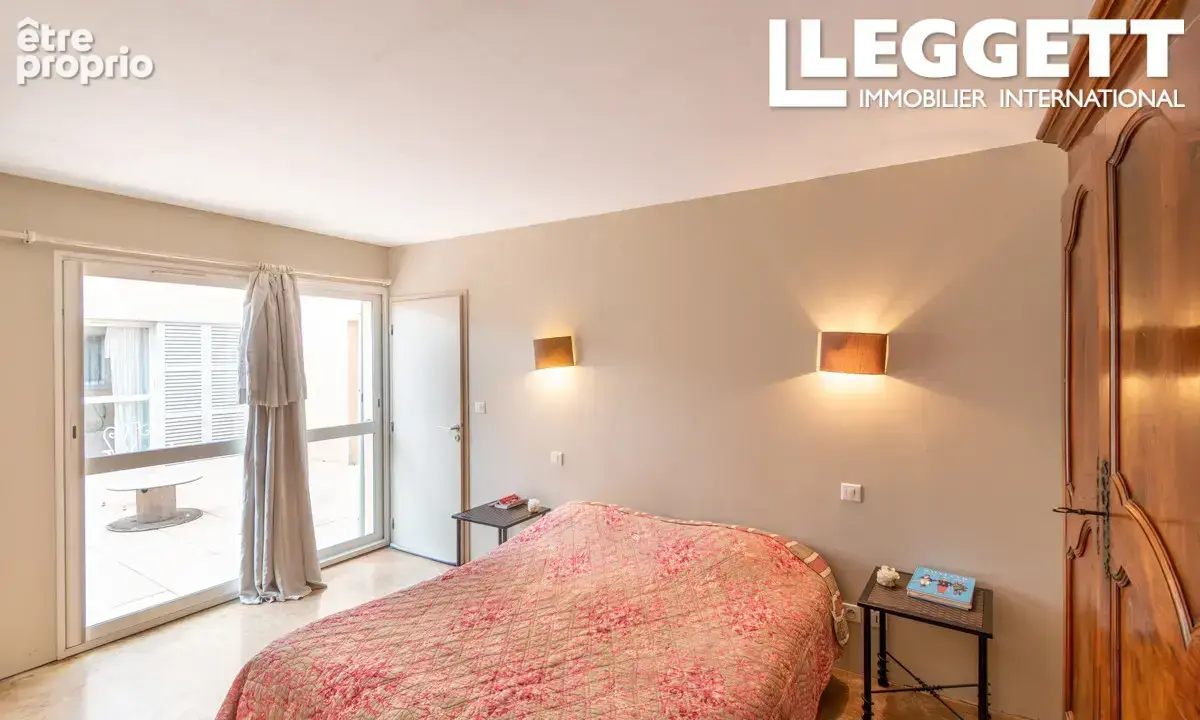 Maison de caractère + gîte, avec écurie 55 m², cour, patio et garage 58 m² à Sigean, à 14 min des plages - photo 4