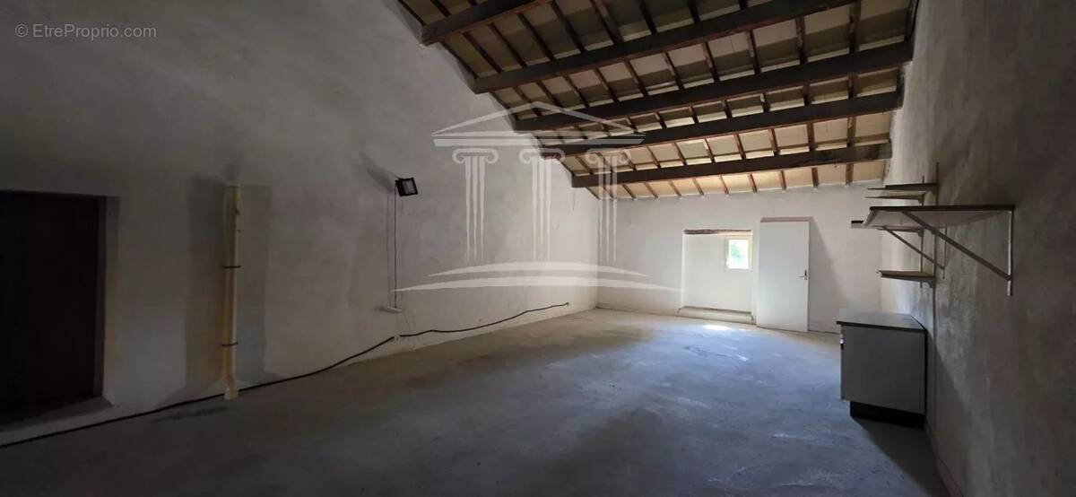 Appartement à SORGUES