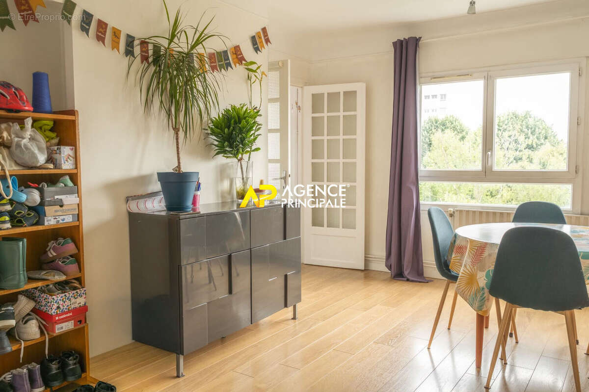Sartrouville - La Croix Blanche - Appartement 4 pièces 67.10 m2 avec parking et cave - photo 4