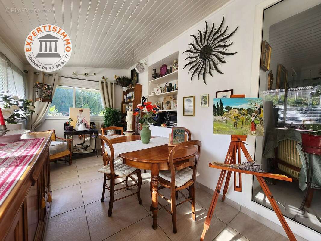 Maison à SAINT-VICTORET