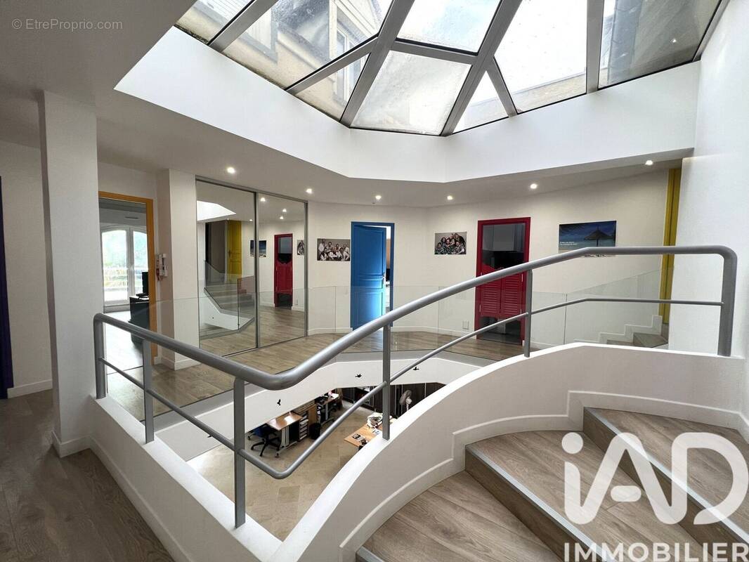 Photo 1 - Maison à SAINT-MAUR-DES-FOSSES