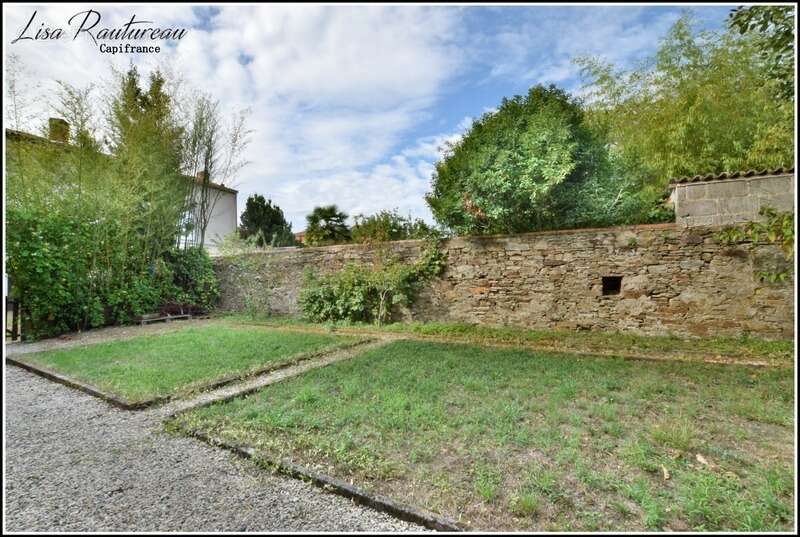 Maison à MONTAIGU
