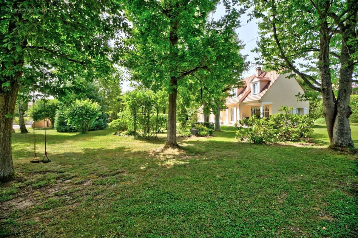 Maison à LES ALLUETS-LE-ROI