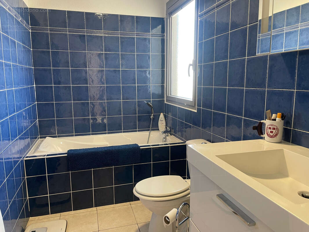Appartement à MARSEILLE-6E