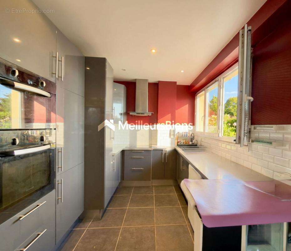 Levallois-Perret 82 m² 4 pièces avec suite parentale et cave - photo 4