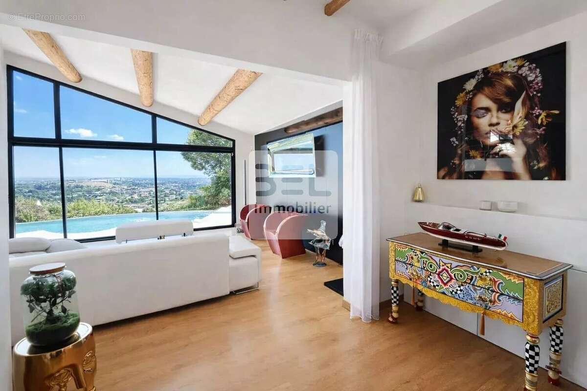 Maison à VILLENEUVE-LES-AVIGNON