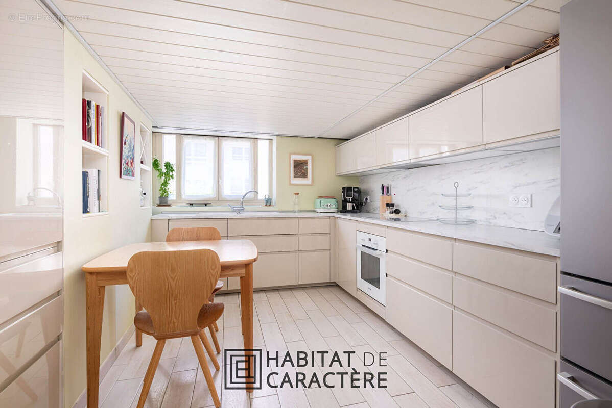 Appartement Lyon T4bis -144 m2 + Parking - photo 9
