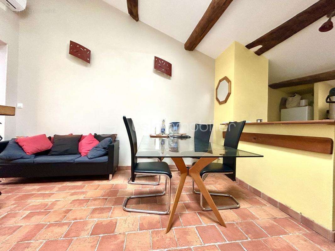 Maison à VIOLS-LE-FORT