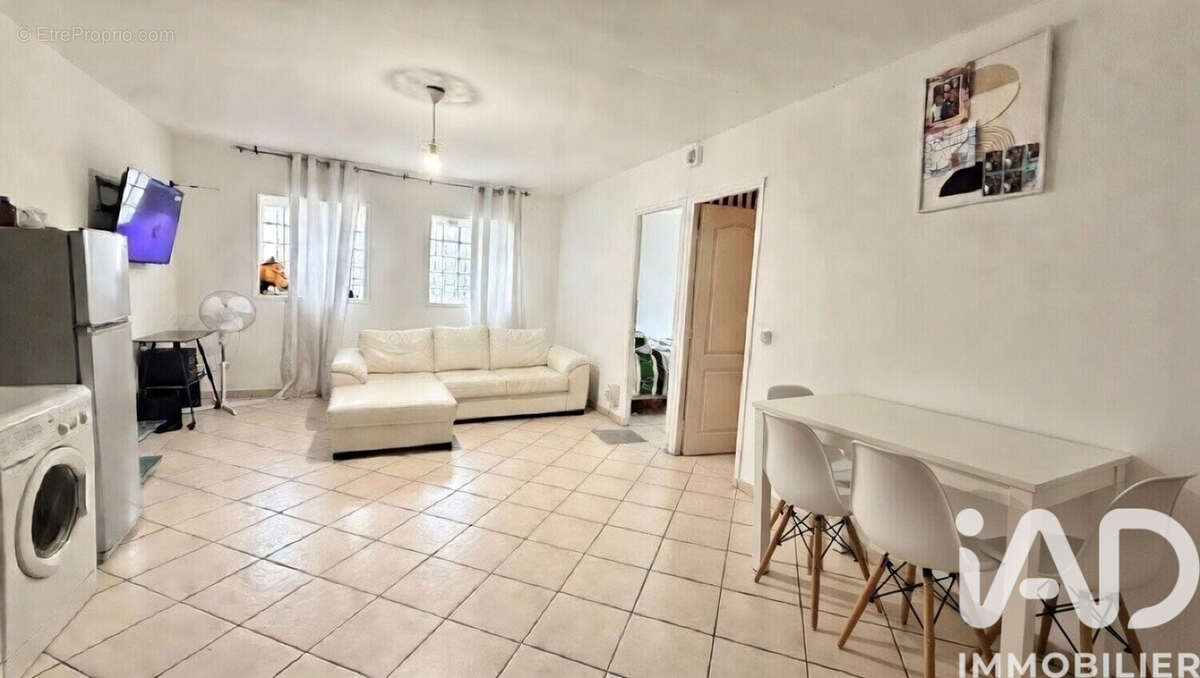 Photo 8 - Appartement à MARSEILLE-15E