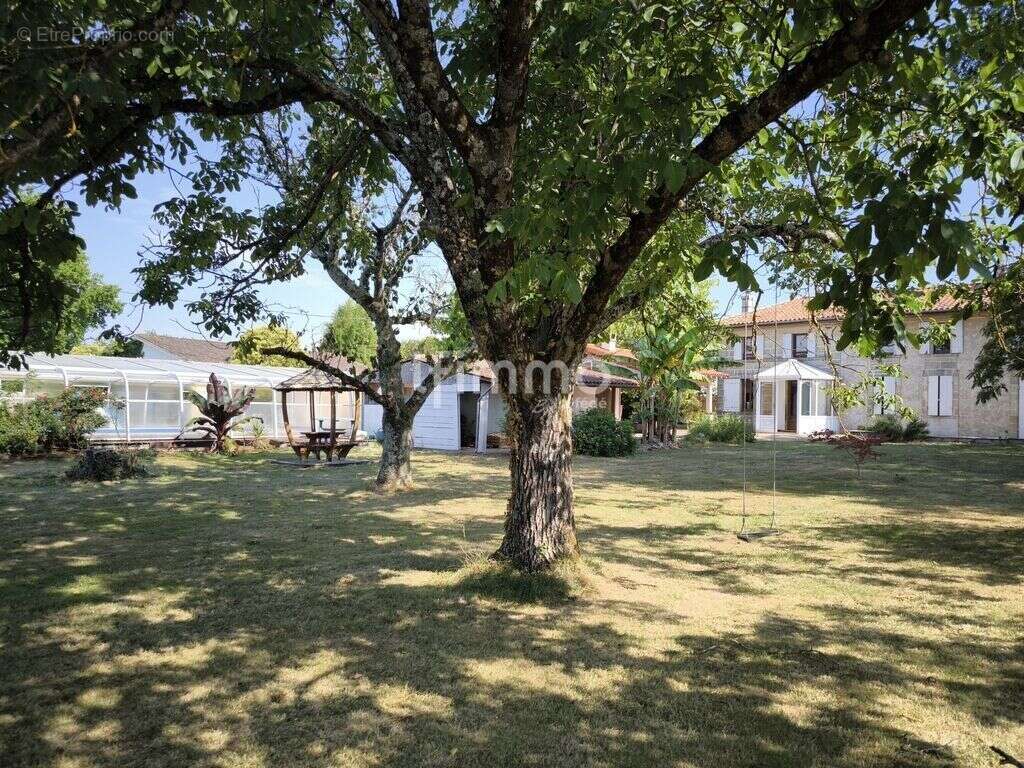 Maison de 280 m2 270 000€ FAI - photo 9