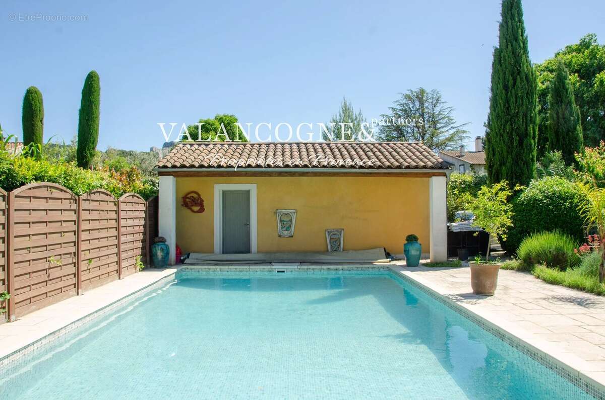 Maison à pied du centre de St Remy de Pce - photo 3