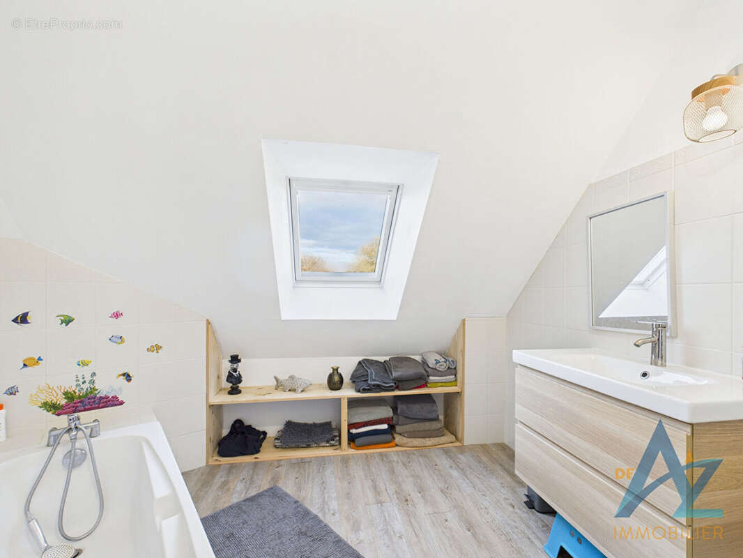 Maison à SAINT-OUEN-DU-MESNIL-OGER