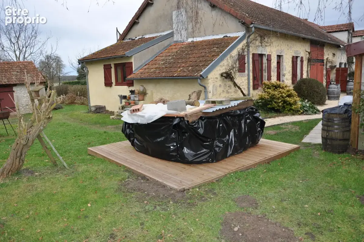 Jolie longère en pierre de chaux, avec 4 hectares de terrain - photo 18