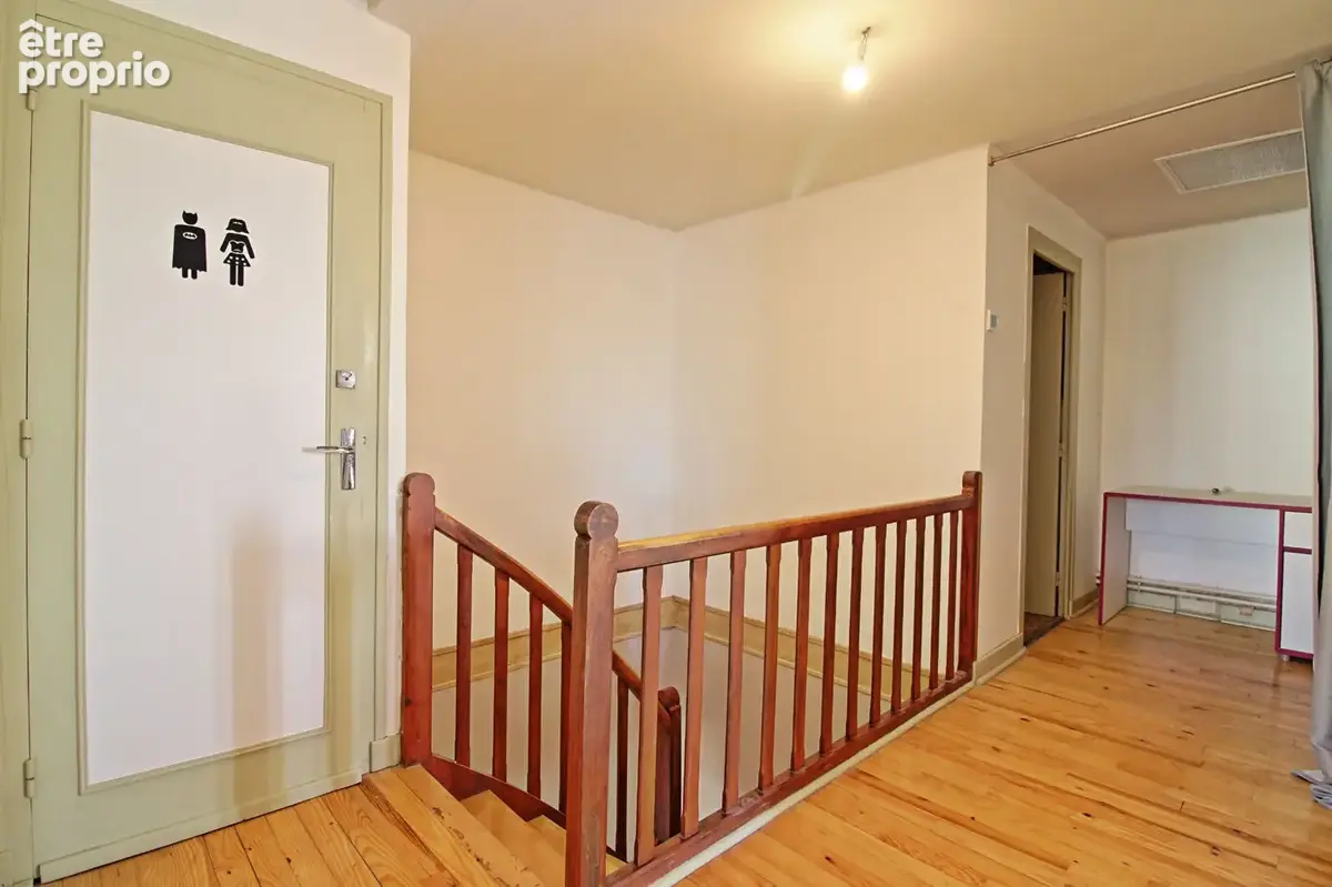 Maison Lapeyrouse Mornay 4 pièce(s) 144 m2 - photo 15