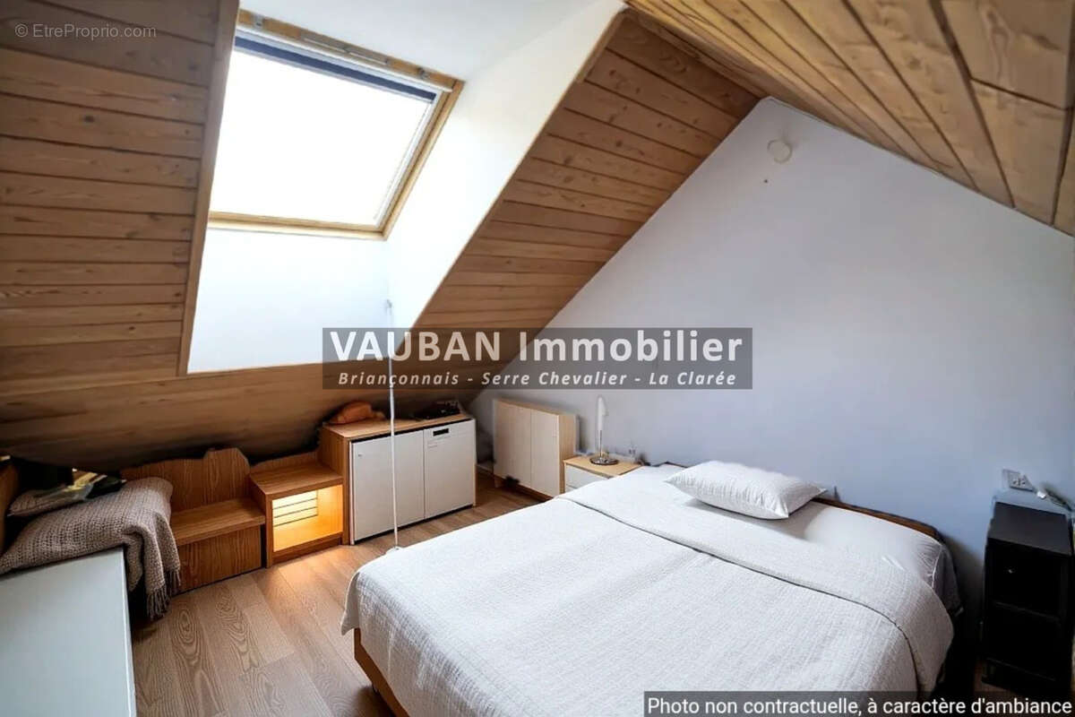 Appartement à SAINT-MARTIN-DE-QUEYRIERES