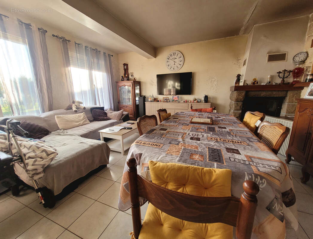 Maison à LOUVIGNE-DE-BAIS