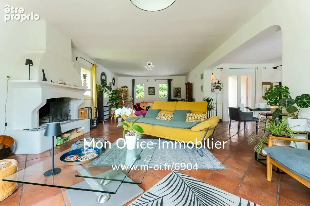 Référence : 6904-DVI - Maison 5 pièces dont 2 suites parentales 190 m2,  agrandissement possible, terrain de 4 700m2 - photo 5