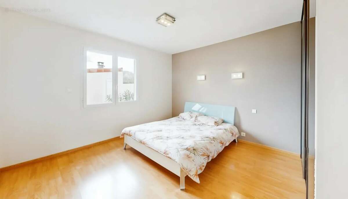 Maison à CASTELSARRASIN