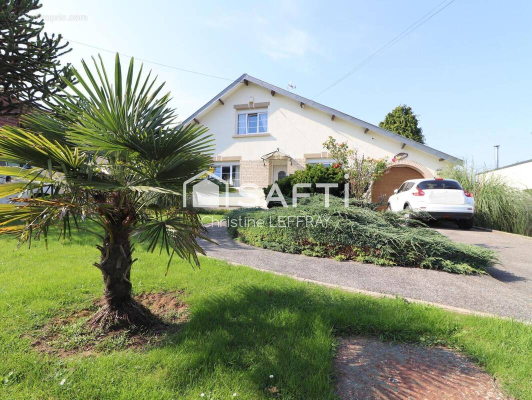 Photo 1 - Maison à DOULLENS