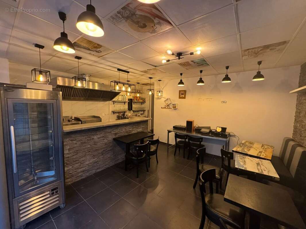 Commerce à PARIS-18E