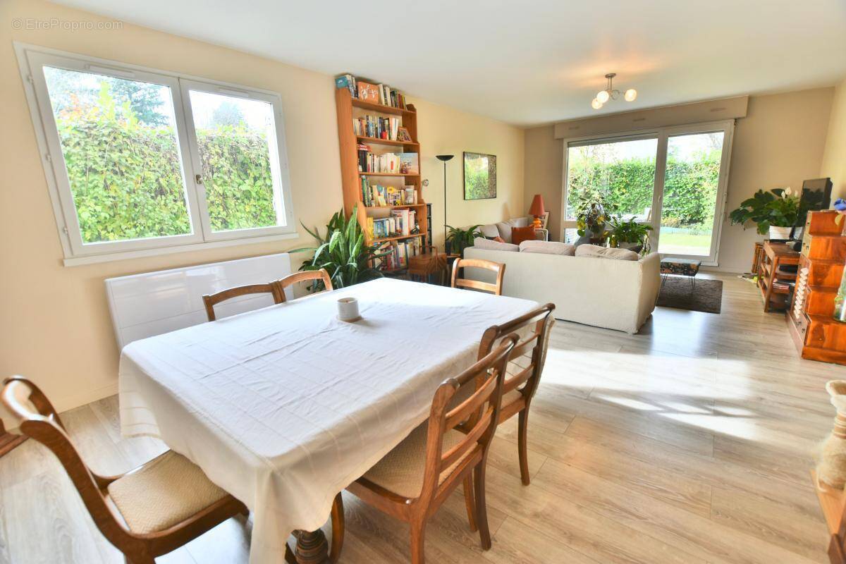 Appartement à FRANCHEVILLE