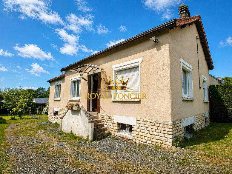 Maison avec 3 chambres  - Maison à LIGUEIL