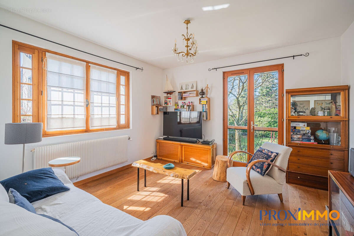 Maison 147 m² à Coublevie  - photo 3