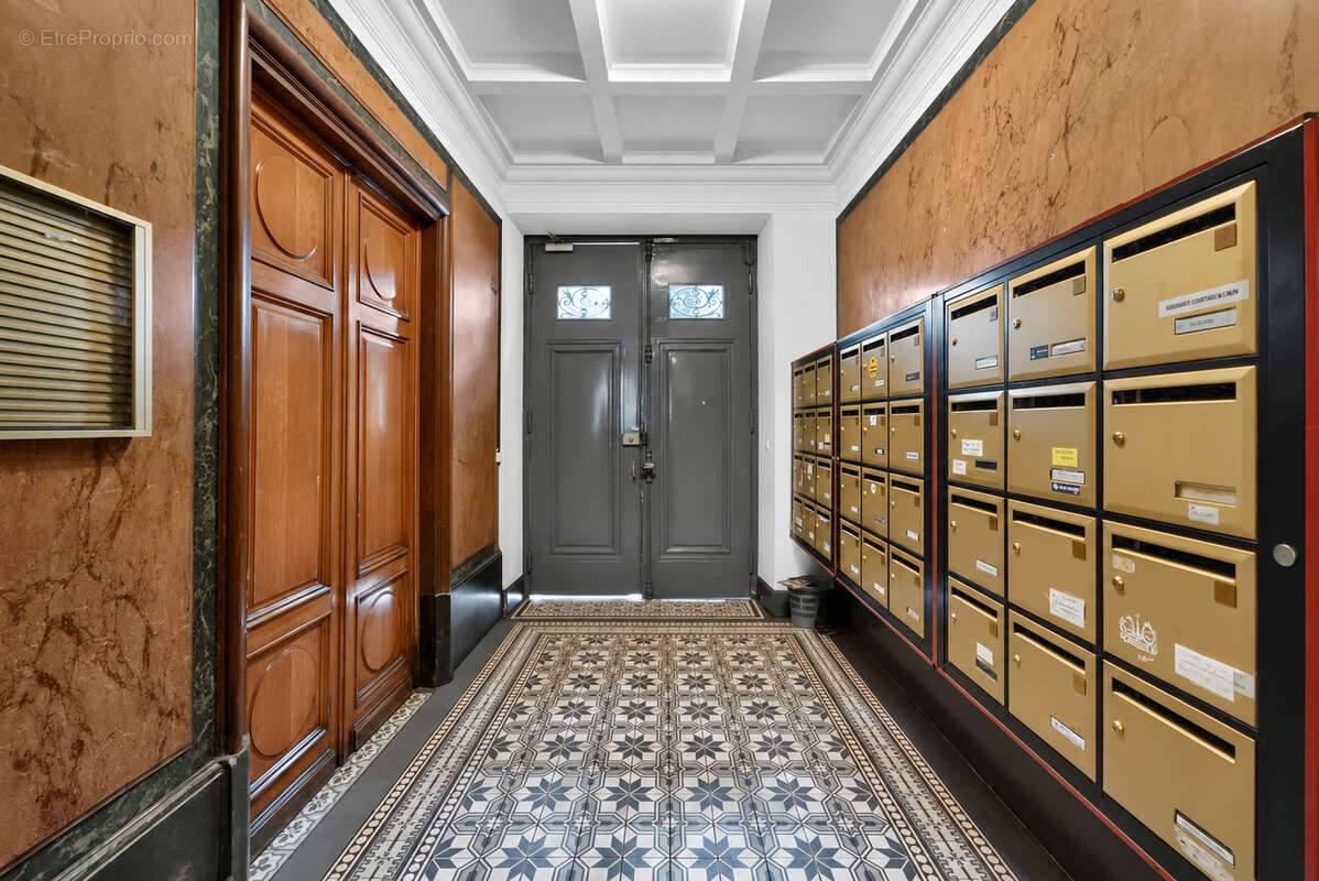 Appartement à PARIS-20E